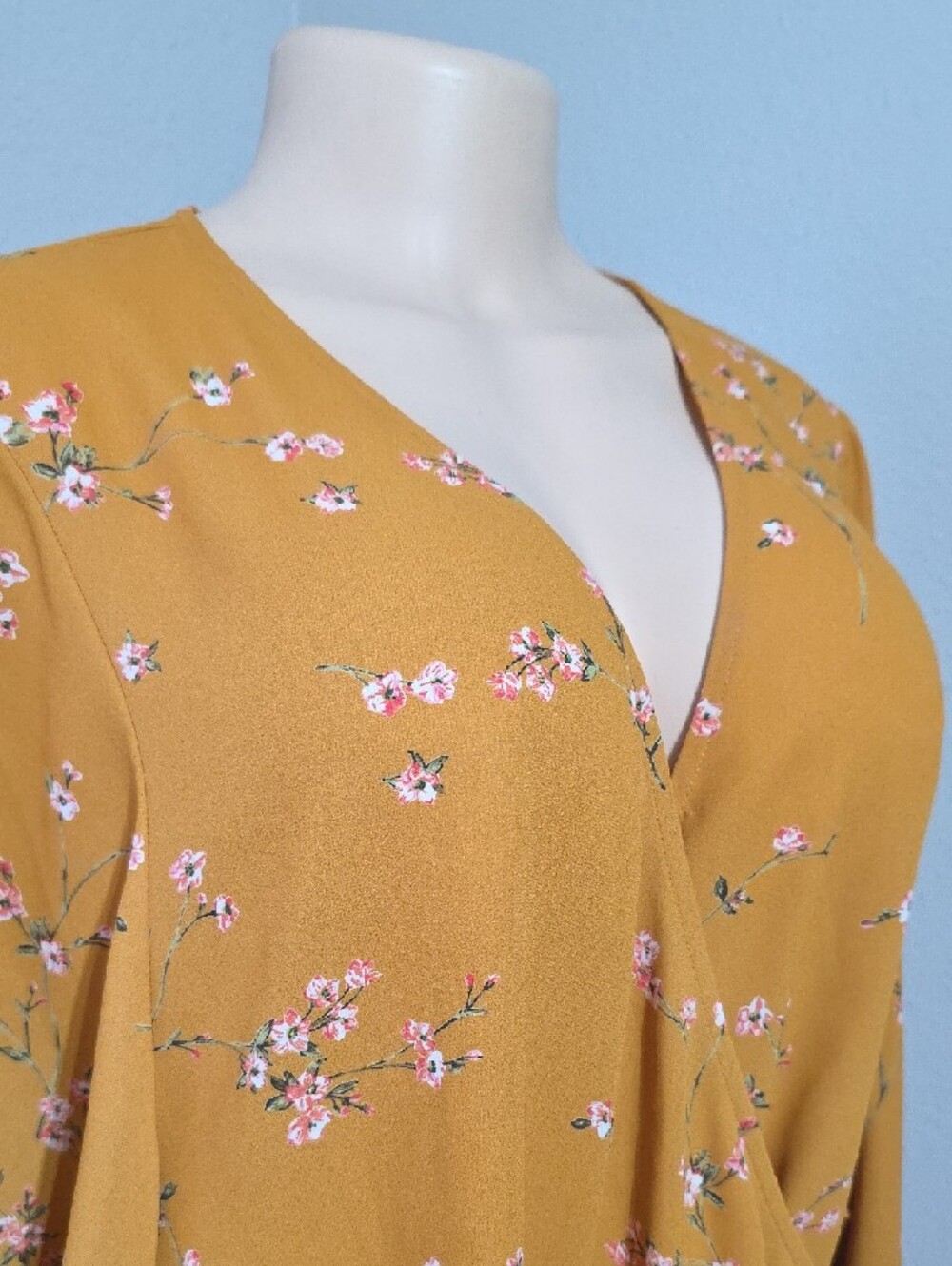 Express Mustard Floral Side-Tie Wrap Top Size L - Picture 2 of 12